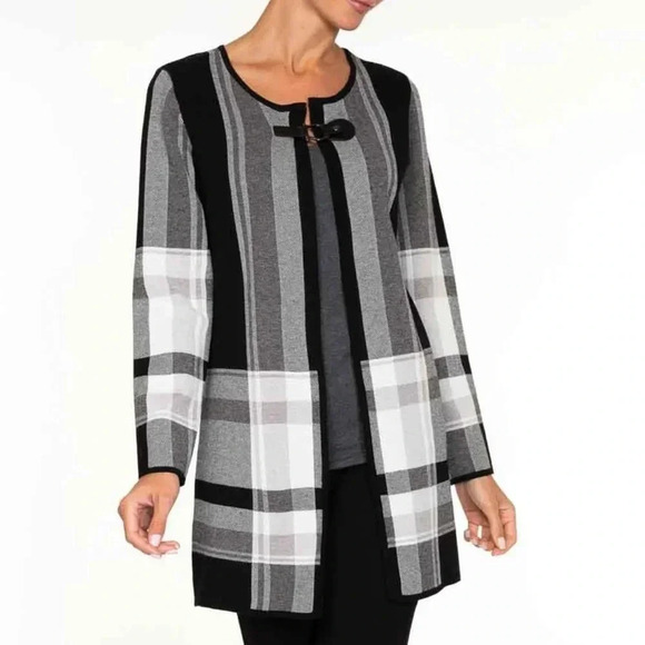 Alison Sheri cardigan is designed in a straight cut with a plaid pattern Size M - Picture 1 of 6